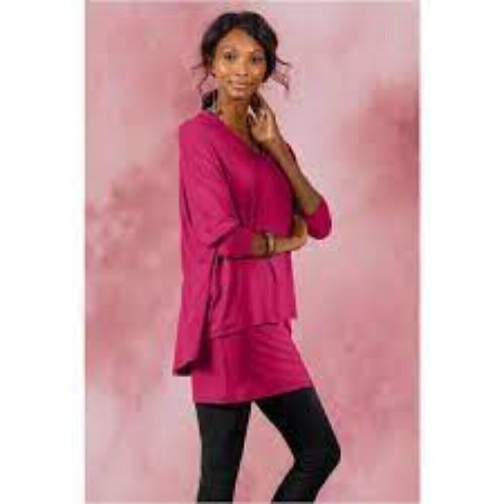 SOFT SURROUNDINGS Indeevar Layered Tunic Top Womens size M Pink Long Sleeve NEW